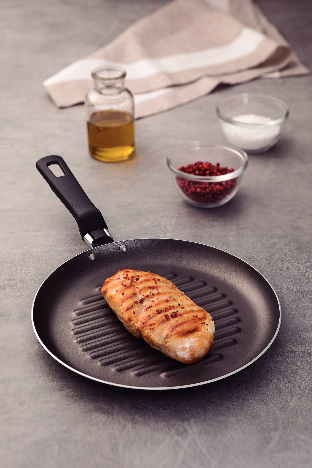 Loreto Aluminum Skillet Grill with Starflon Max Nonstick Coating 22 cm