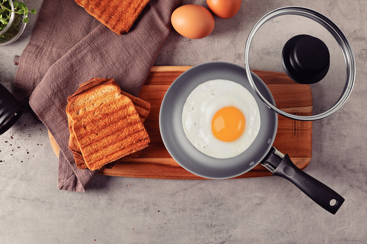 Turim Egg Frying Pan with tempered glass lid