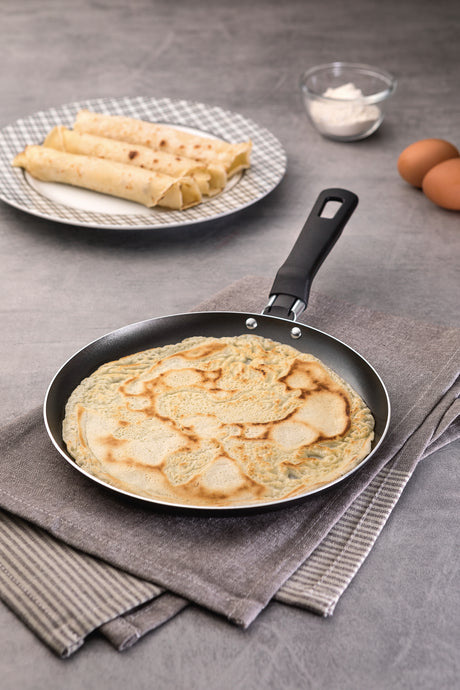 Loreto Aluminum Pancake Mold with Starflon Max Nonstick Coating 22cm